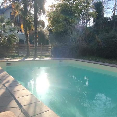 B&B En Plein Coeur De La Foret Artiguelouve Екстериор снимка