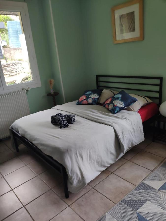 B&B En Plein Coeur De La Foret Artiguelouve Екстериор снимка