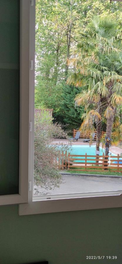 B&B En Plein Coeur De La Foret Artiguelouve Екстериор снимка