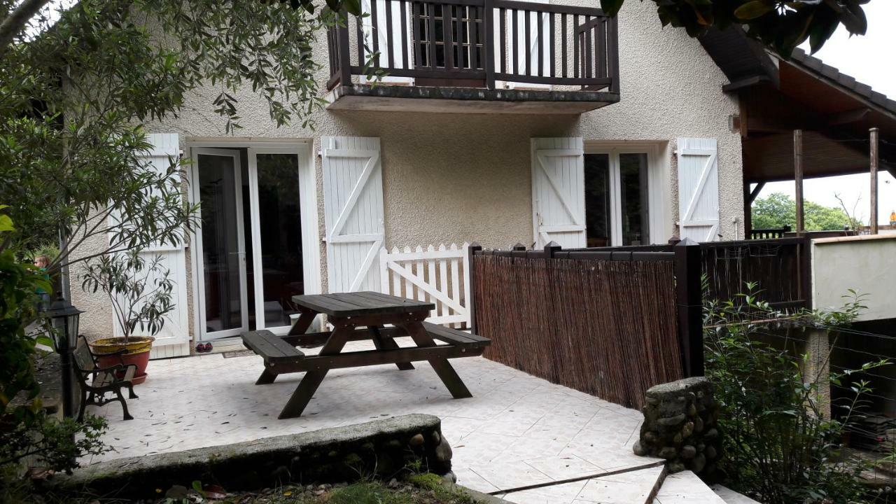 B&B En Plein Coeur De La Foret Artiguelouve Екстериор снимка